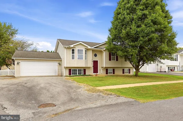 $350,000 | 105 Brin Drive, Ranson, WV 25438
