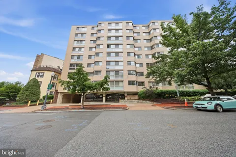 $355,000 | 922 24th Street Northwest, Unit 312, Washington, DC 20037