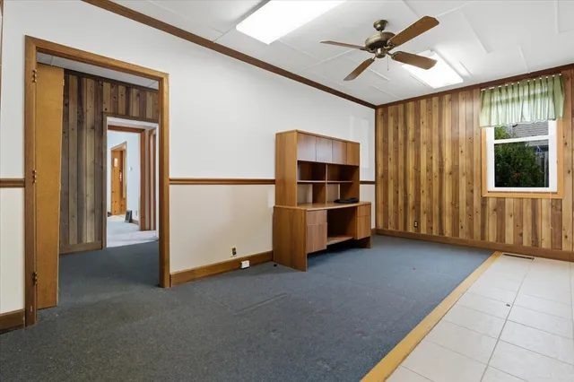 $2,600 | 69 East Grand Avenue, Lake Villa, IL 60046