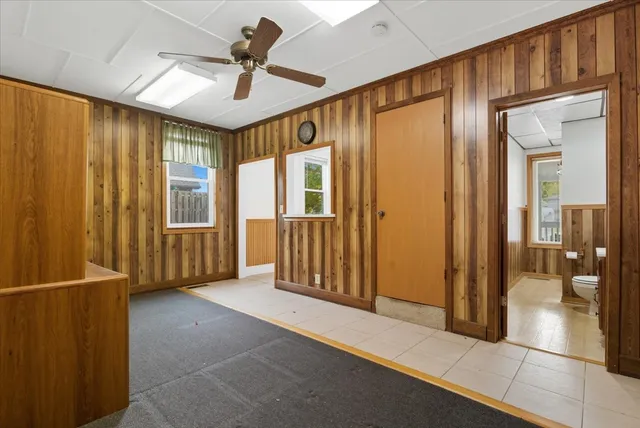 $2,600 | 69 East Grand Avenue, Lake Villa, IL 60046