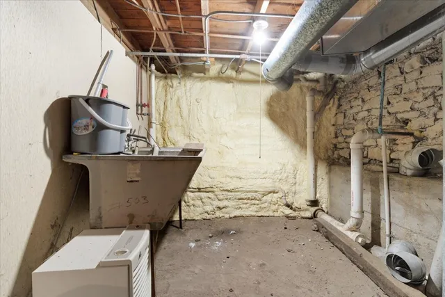 $2,600 | 69 East Grand Avenue, Lake Villa, IL 60046