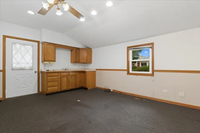 $2,600 | 69 East Grand Avenue, Lake Villa, IL 60046