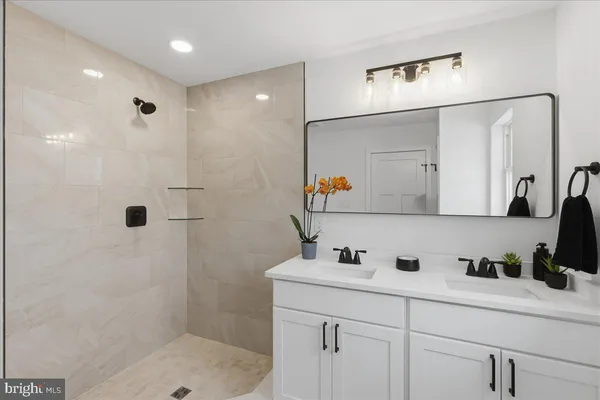 $539,000 | 918 Olive Street, Burlington, NJ 08016
