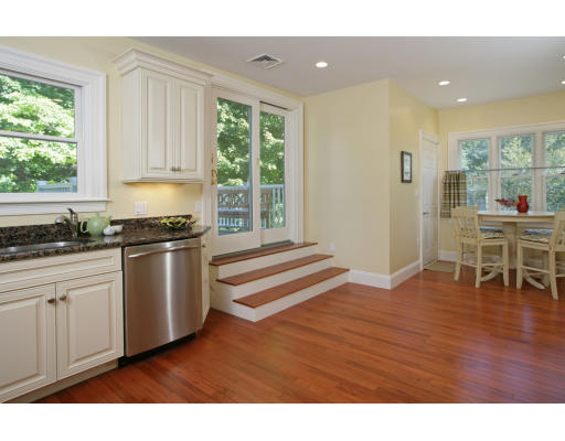 40 Oakland Road, Unit 2 Brookline, MA 02445 - Photo 2 of 11 Gallery Image 2