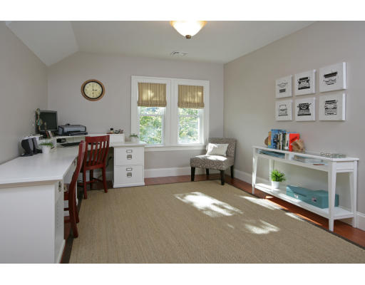 40 Oakland Road, Unit 2 Brookline, MA 02445 - Photo 9 of 11 Gallery Image 9
