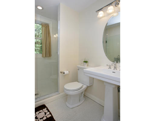40 Oakland Road, Unit 2 Brookline, MA 02445 - Photo 10 of 11 Gallery Image 10