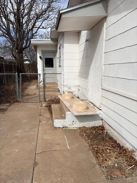 2316 38th Street Lubbock, TX 79412 - Photo 11 of 11 a view of outdoor space