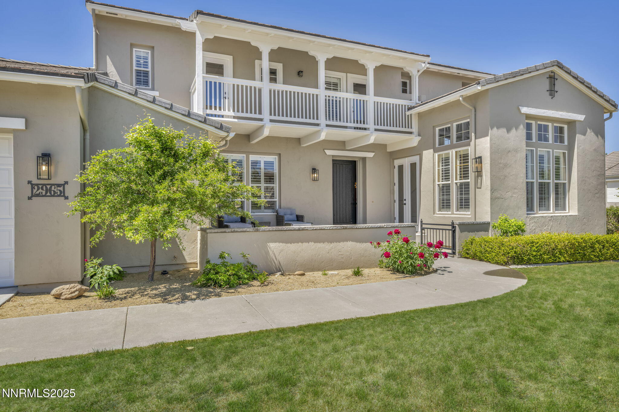 2965 Roundrock Court Reno, NV 89511 - Photo 97 of 119 a front view of a house with a yard