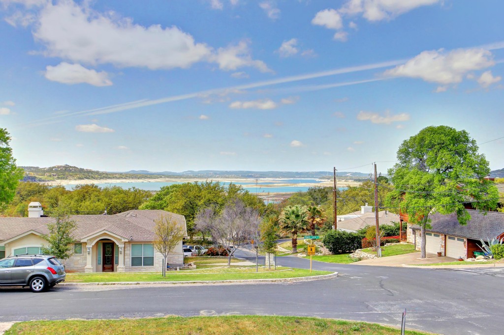 13138 Travis View Loop Austin, TX 78732 - Photo 1 of 1