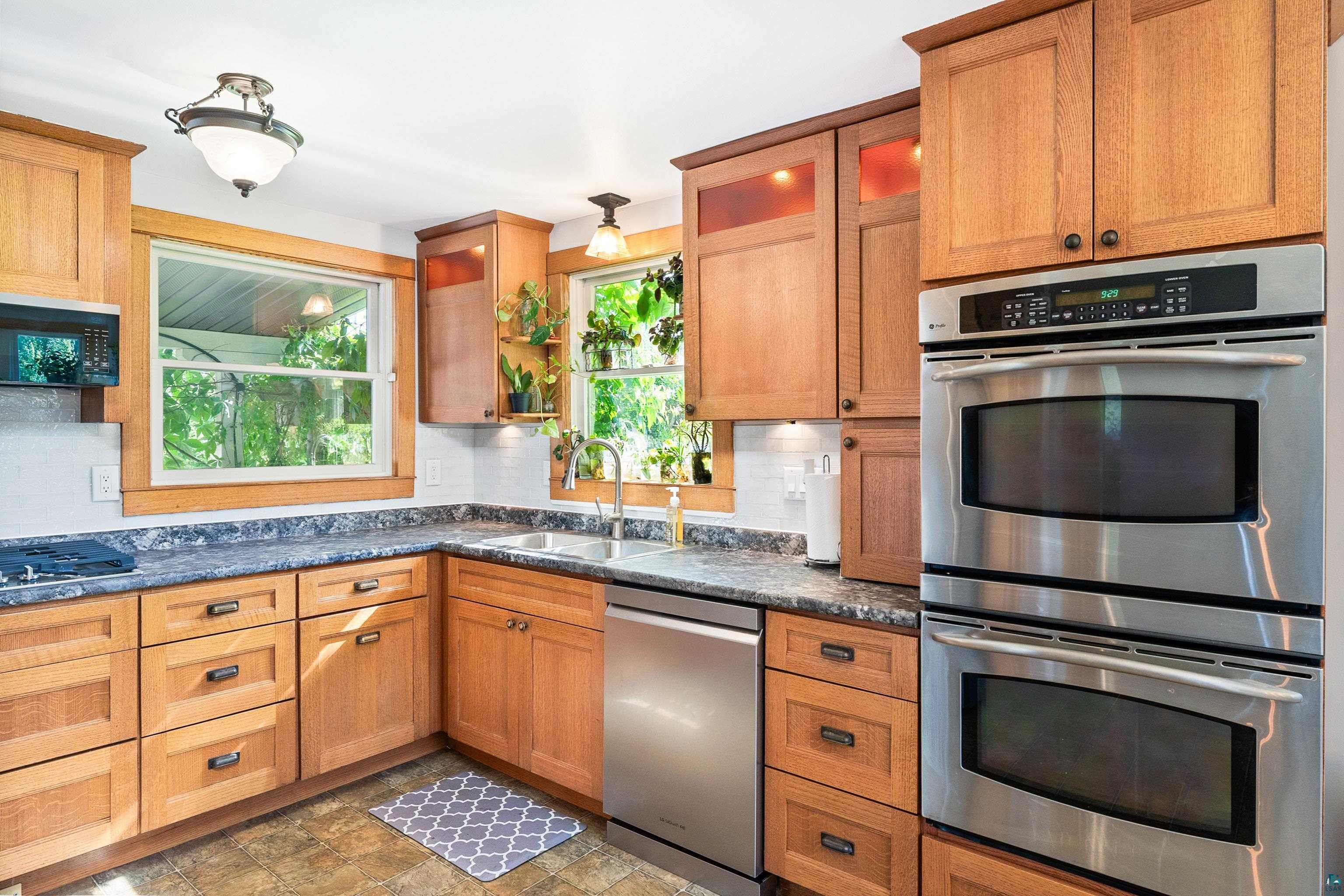 5716 Lakewood Road Duluth, MN 55804 - Photo 17 of 86