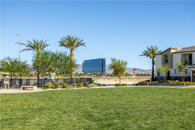 $399,500 | 2849 Desert Mosaic Lane, Unit 5, Las Vegas, NV 89183