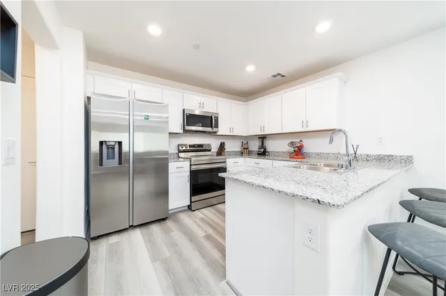 $399,500 | 2849 Desert Mosaic Lane, Unit 5, Las Vegas, NV 89183