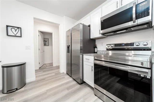 $399,500 | 2849 Desert Mosaic Lane, Unit 5, Las Vegas, NV 89183