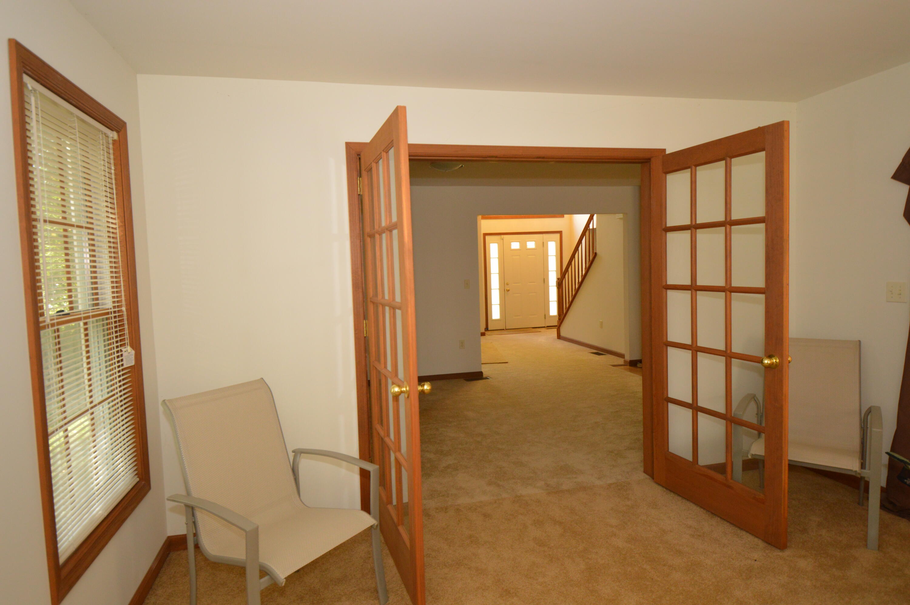 141 Fergus Way Tobyhanna, PA 18466 - Photo 16 of 34 den to family room