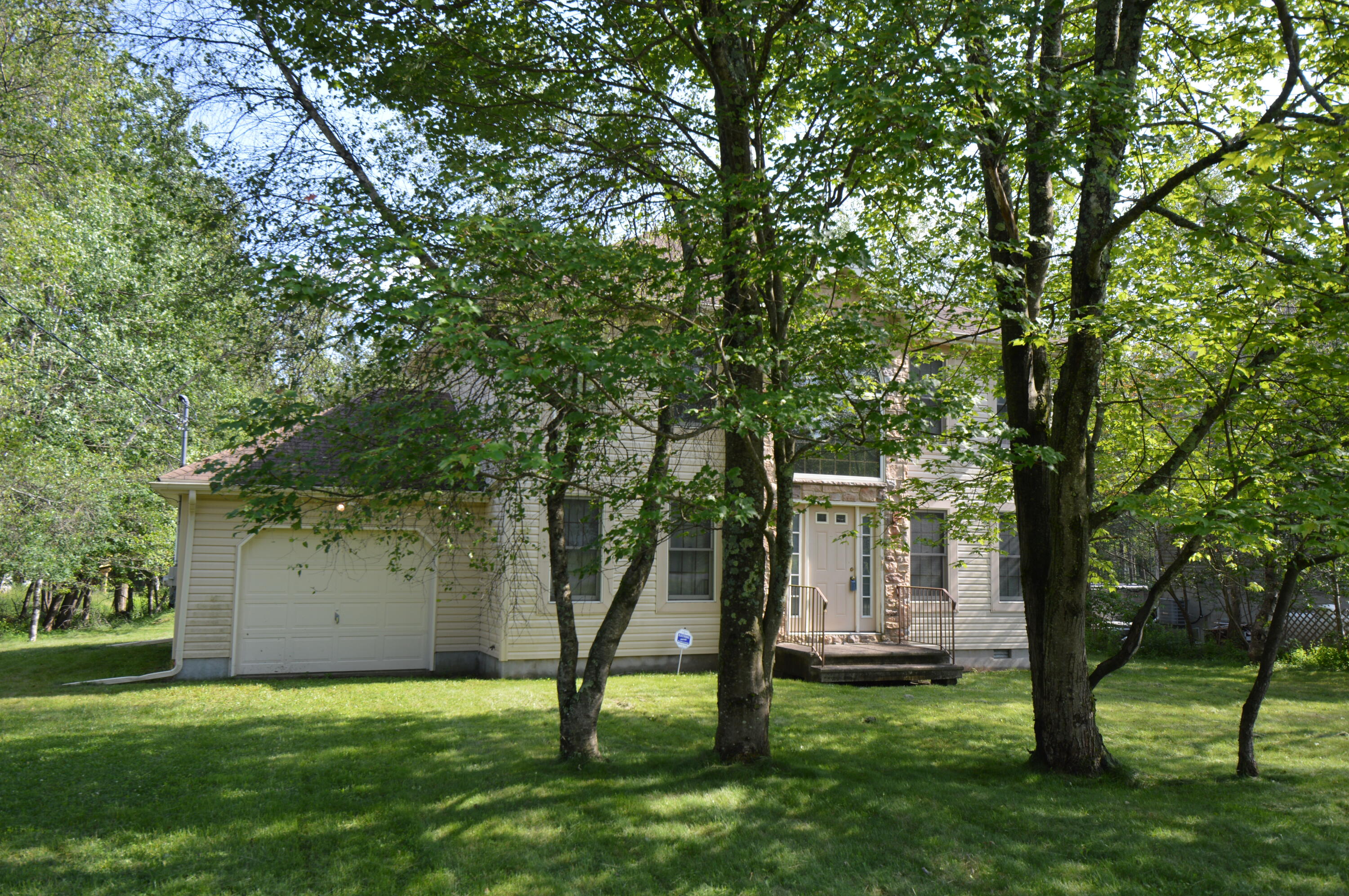 141 Fergus Way Tobyhanna, PA 18466 - Photo 2 of 34 Street view