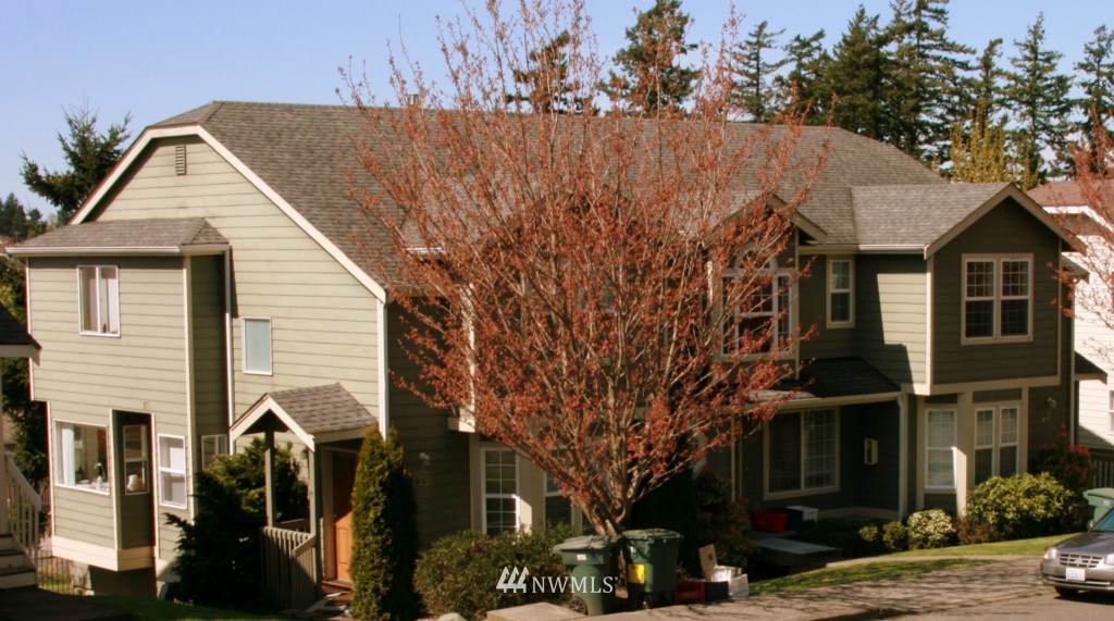 805 Blueberry Lane Bellingham, WA 98229 - Photo 11 of 15 a view of a back yard of the house