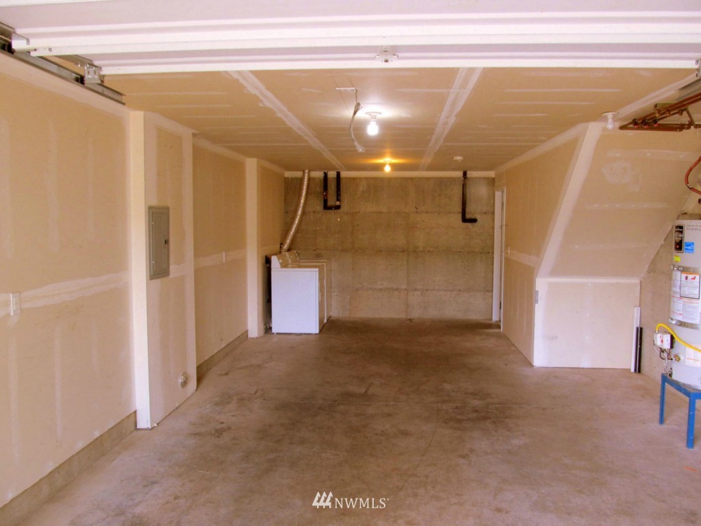 805 Blueberry Lane Bellingham, WA 98229 - Photo 13 of 15 a view of empty room
