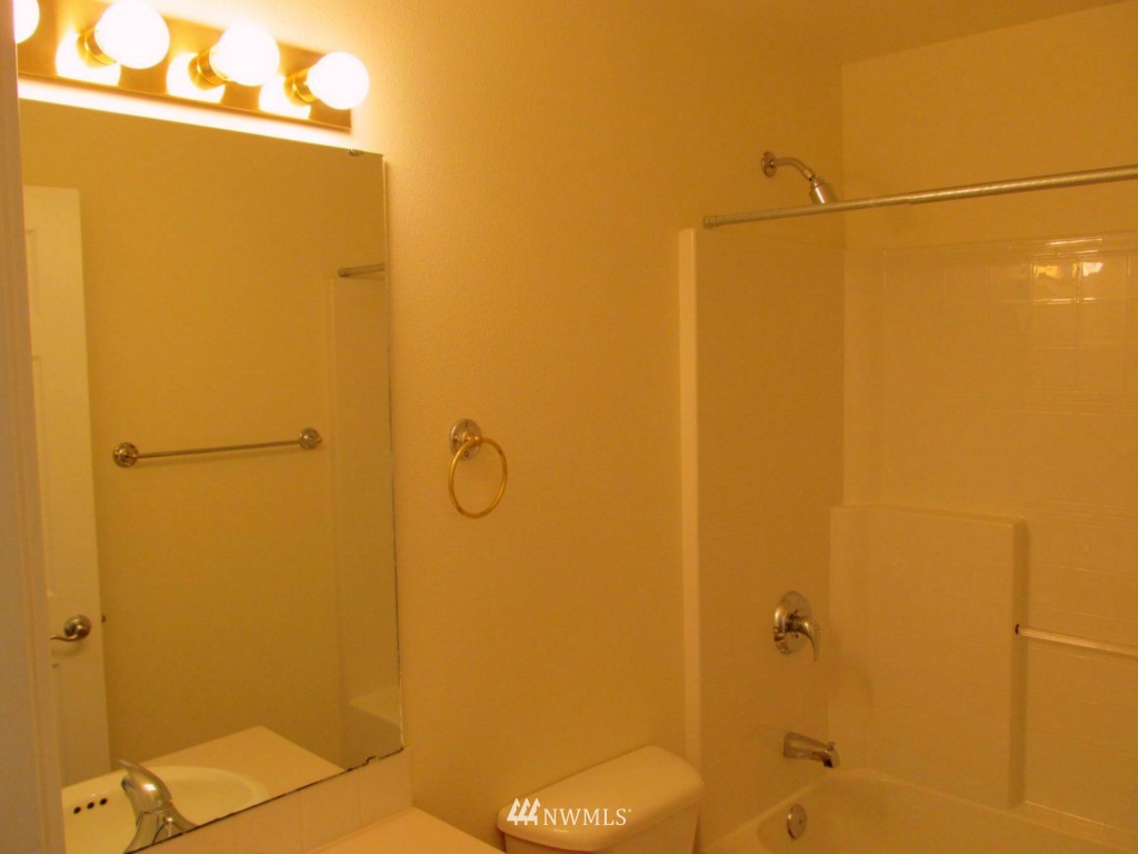 805 Blueberry Lane Bellingham, WA 98229 - Photo 8 of 15 a bathroom with a shower