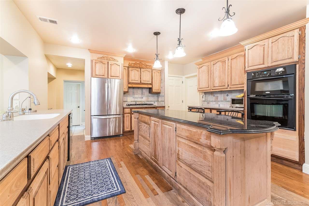 621 South Oxford Road Grosse Pointe Woods, MI 48236 - Photo 17 of 57