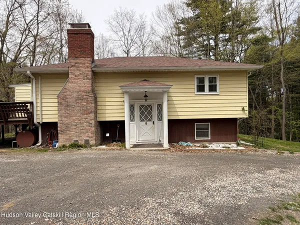 $495,000 | 1742 Highway 82, Ancram, NY 12502