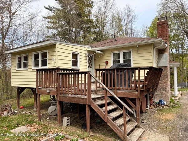 $495,000 | 1742 Highway 82, Ancram, NY 12502