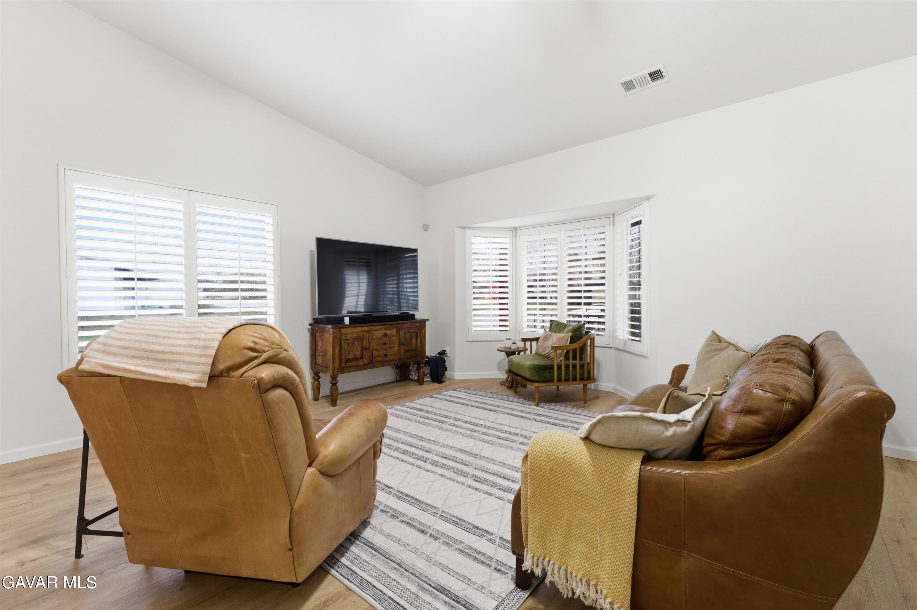 363 Pepper Drive Tehachapi, CA 93561 - Photo 6 of 35 05-JYP03228