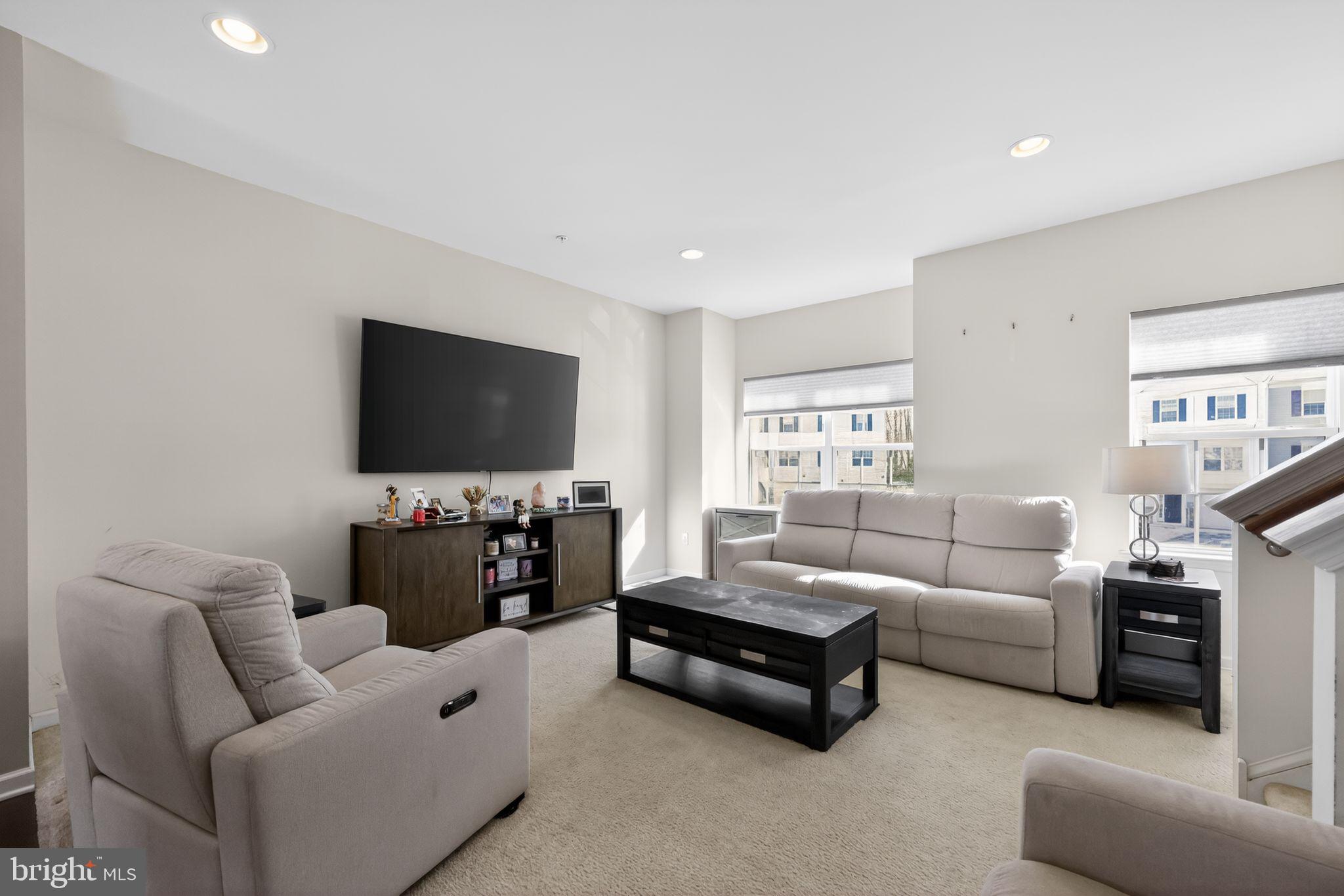 8 Iron Gate Road Sicklerville, NJ 08081 - Photo 7 of 30