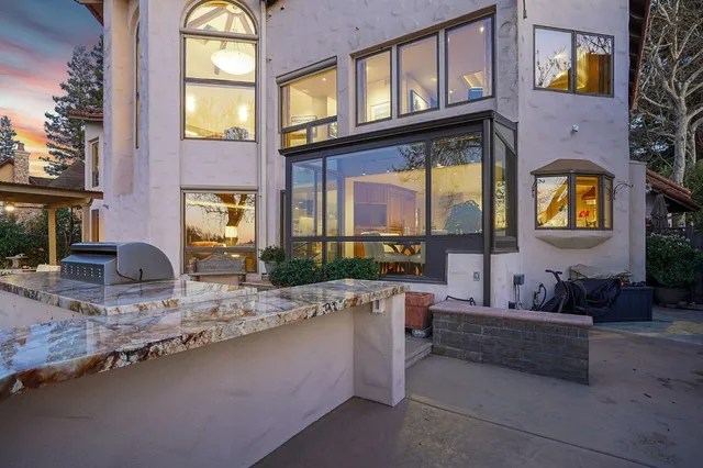 $2,225,000 | 9801 Mira Del Rio Drive, Sacramento, CA 95827