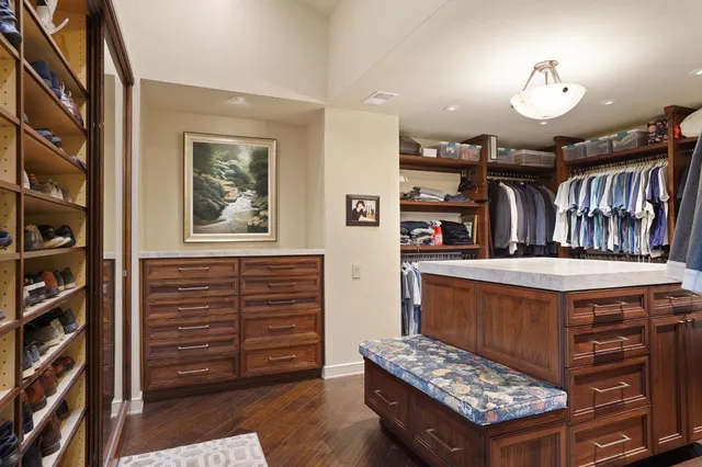 $2,225,000 | 9801 Mira Del Rio Drive, Sacramento, CA 95827