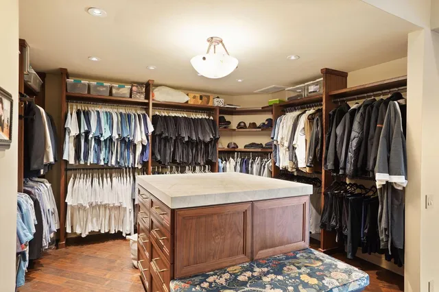 $2,225,000 | 9801 Mira Del Rio Drive, Sacramento, CA 95827