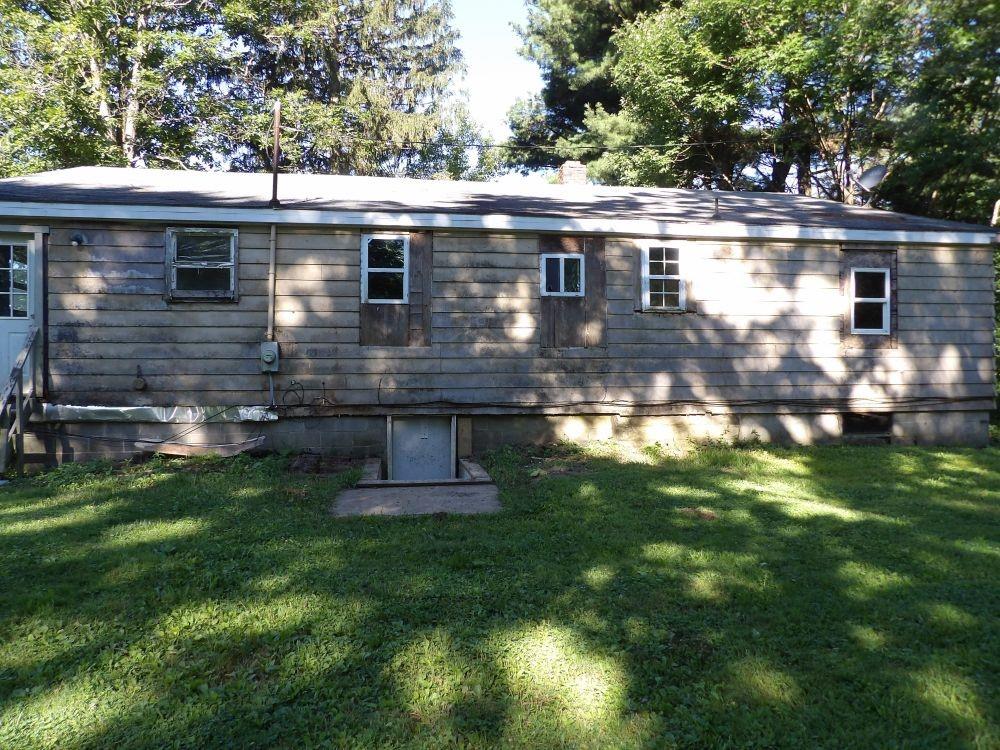 119 North Summit Road Greenville, PA 16125 - Photo 9 of 10 a backyard of a house with table and chairs