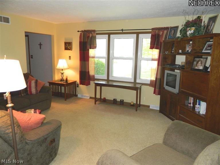 8911 Shepard Road Macedonia, OH 44056 - Photo 2 of 15 Gallery Image 2