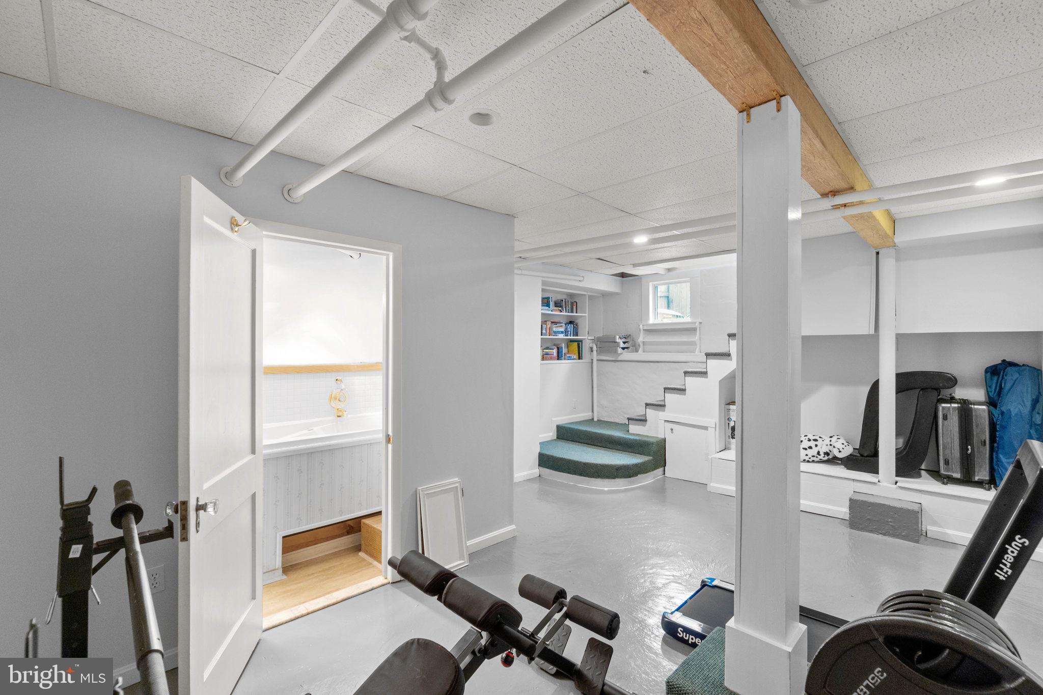 403 North Rock Glen Road Baltimore, MD 21229 - Photo 39 of 56 Gallery Image 39