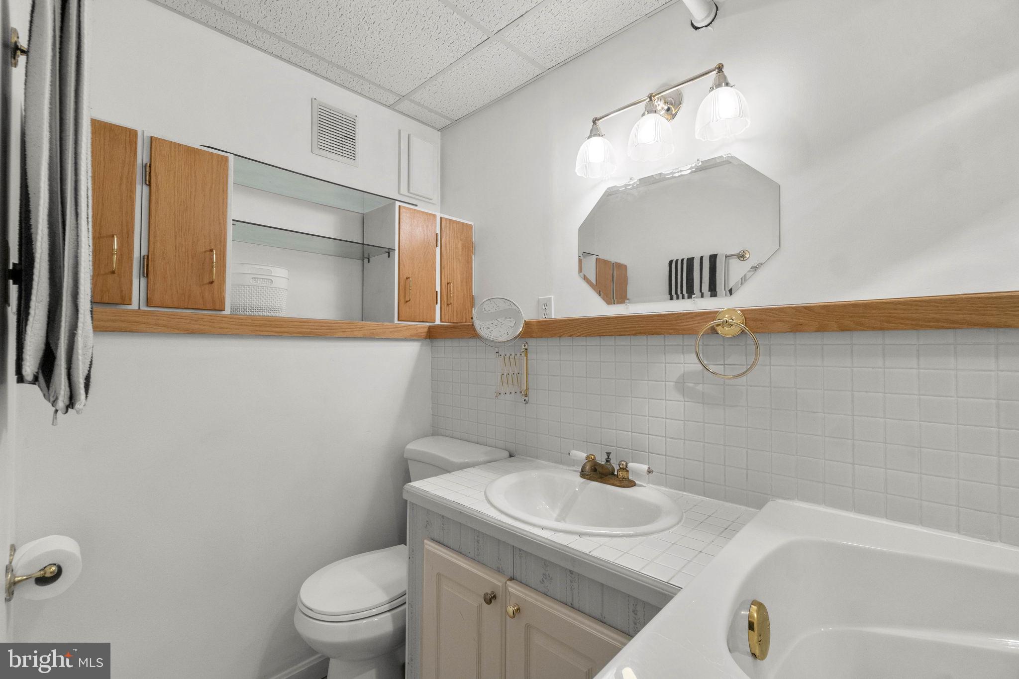 403 North Rock Glen Road Baltimore, MD 21229 - Photo 40 of 56 Gallery Image 40