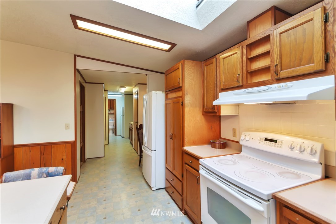 24219 8th Place West Bothell, WA 98021 - Photo 22 of 37