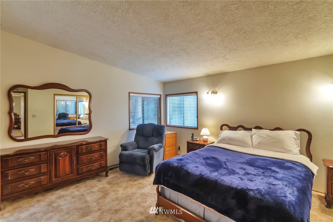 24219 8th Place West Bothell, WA 98021 - Photo 7 of 37