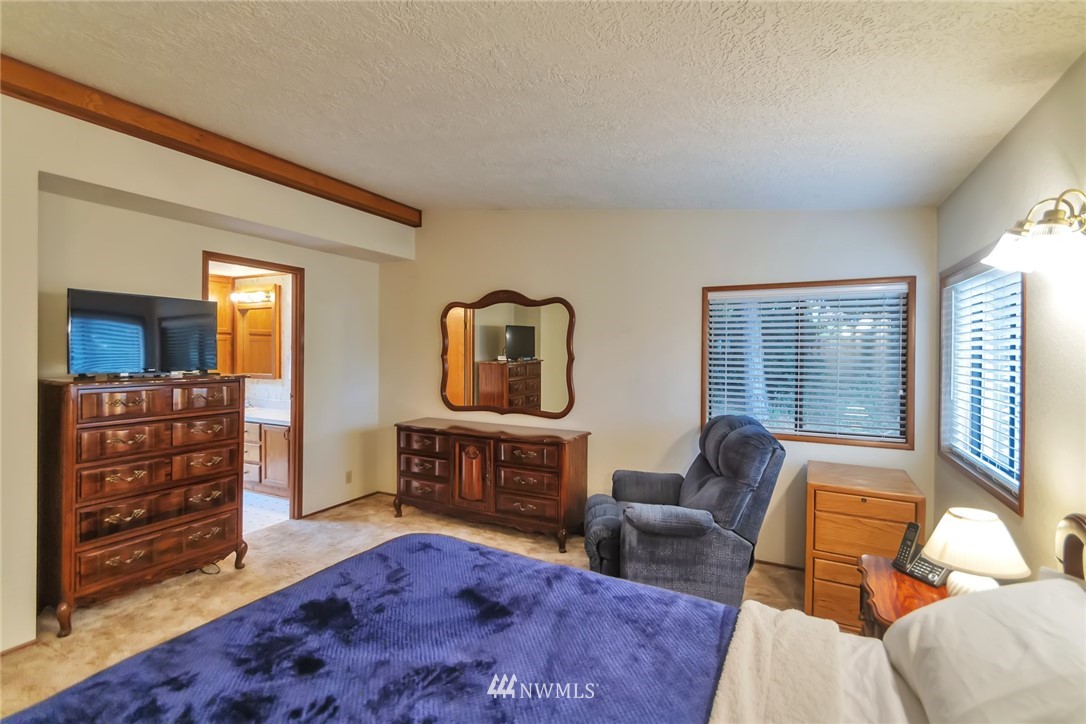 24219 8th Place West Bothell, WA 98021 - Photo 8 of 37