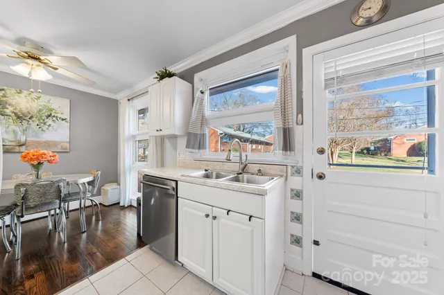 $285,000 | 4743 Woodlark Lane, Charlotte, NC 28211