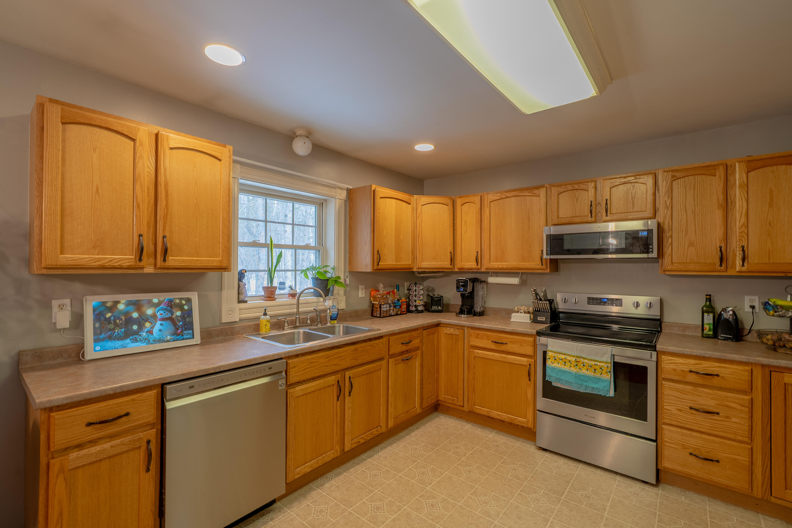 49 Stetson Road West Levant, ME 04456 - Photo 12 of 56 49StetsonRdW-10