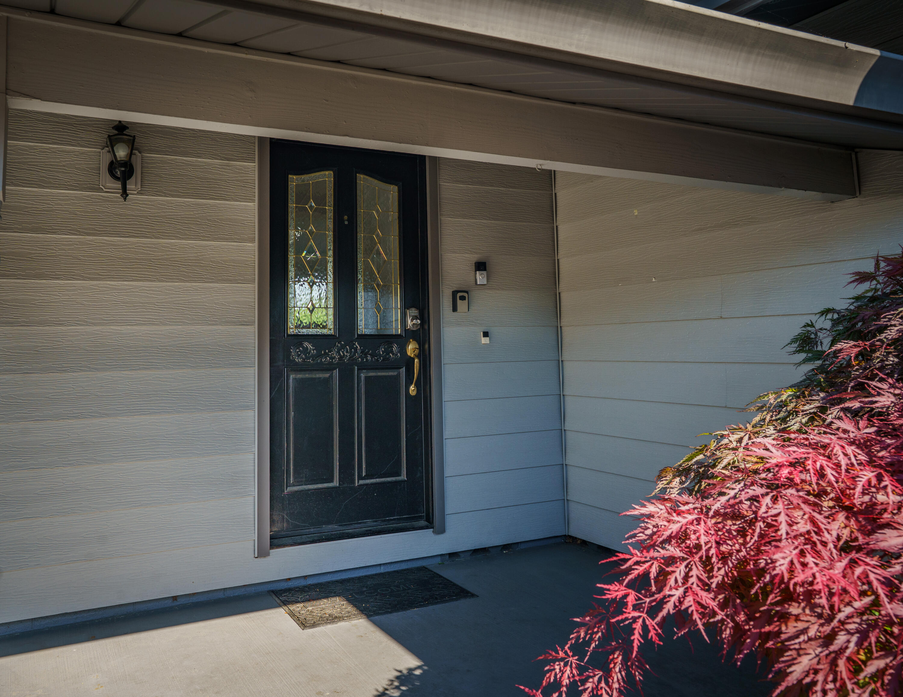 604 Hemlock Avenue Central Point, OR 97502 - Photo 5 of 26