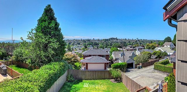 $695,000 | 2607 28th Avenue West, Seattle, WA 98199