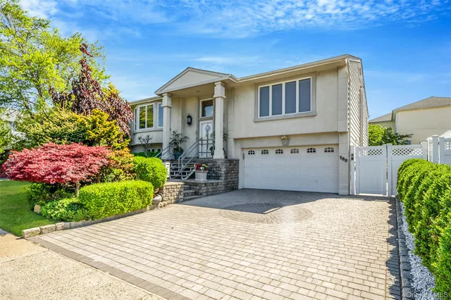 $1,699,000 | 100 Mark Lane, Atlantic Beach, NY 11509