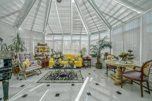 $1,699,000 | 100 Mark Lane, Atlantic Beach, NY 11509