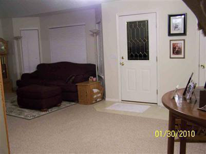 5090 Elms Road Flushing, MI 48433 - Photo 6 of 11 20233346-5.JPG