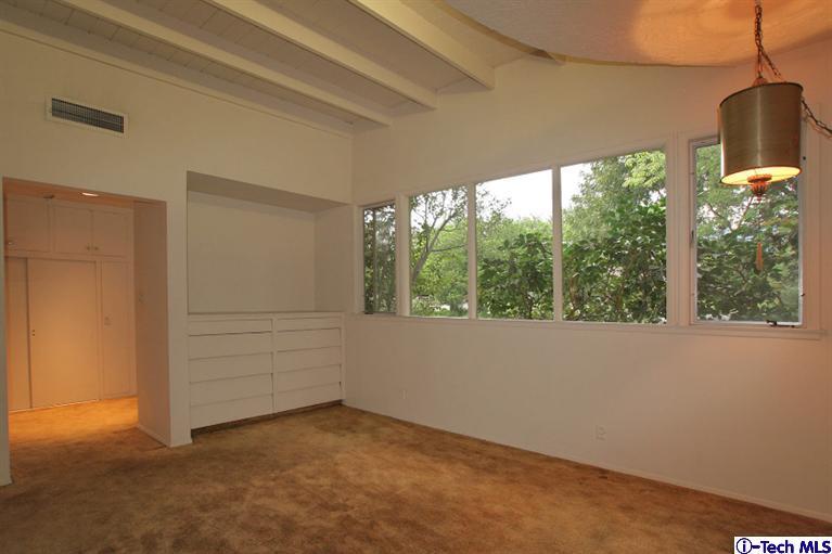 3620 Lombardy Road Pasadena, CA 91107 - Photo 5 of 8 Additional Photo