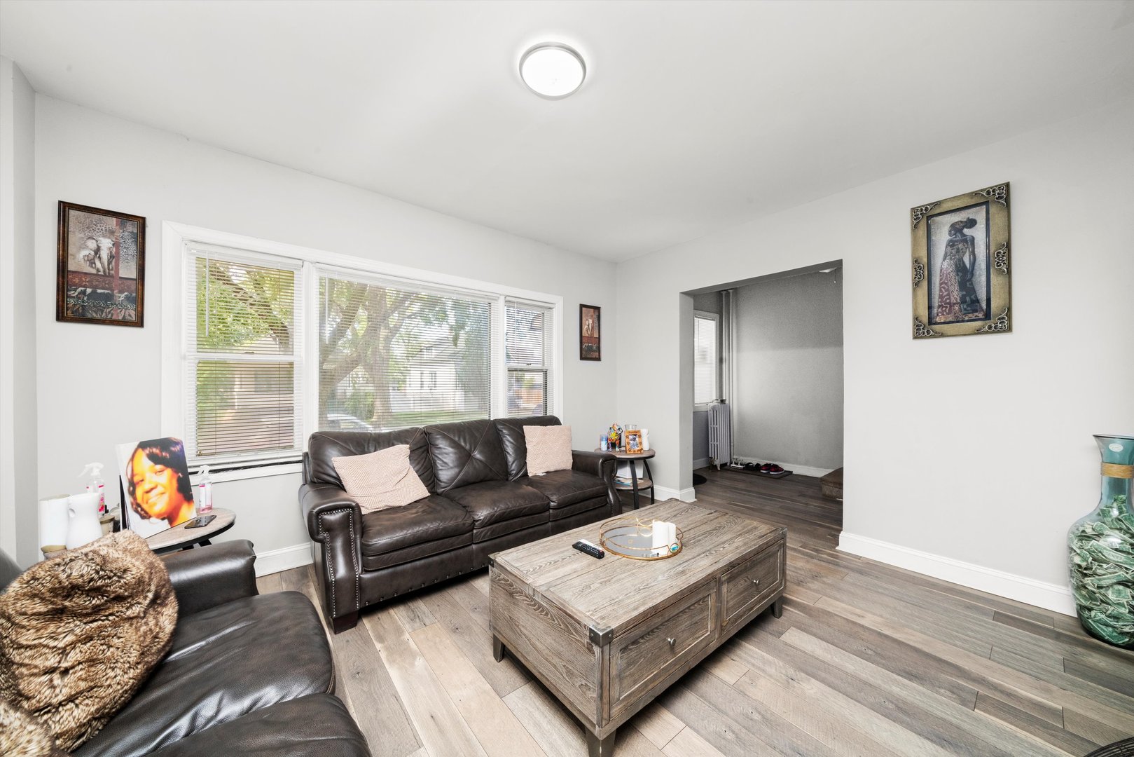 8719 South Racine Avenue Chicago, IL 60620 - Photo 5 of 37 Gallery Image 5