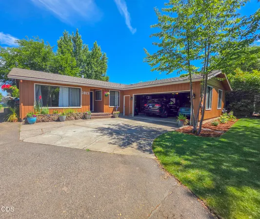 $495,000 | 3015 Lone Pine Road, Medford, OR 97504