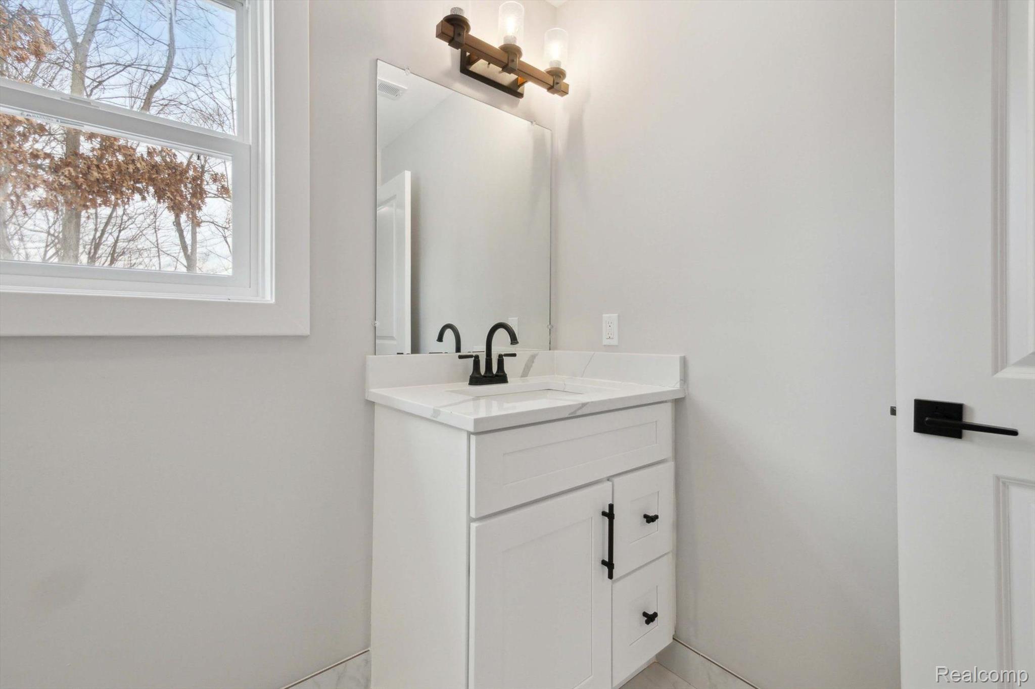 78 South Rochester Road Oakland, MI 48363 - Photo 41 of 43 Gallery Image 41