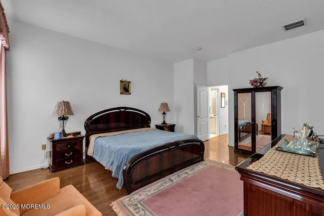 $565,000 | 26 Gardenways Court, Lakewood, NJ 08701