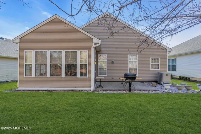 $565,000 | 26 Gardenways Court, Lakewood, NJ 08701